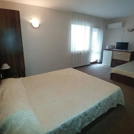 къща Pepi Guest house *